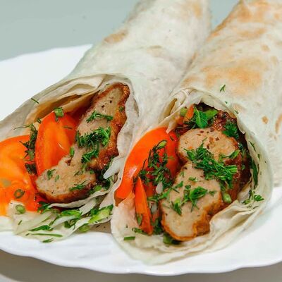 Люля-кебаб из свинины, завернутый в лаваше в Пандок по цене 435 ₽