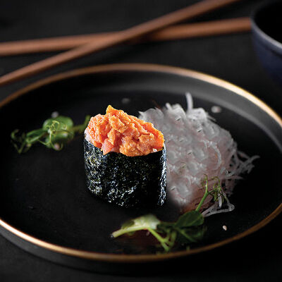 Магуро Спайси гункан в СушиСтор по цене 102