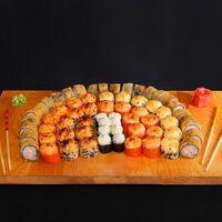 Холидей в Sushi Sale