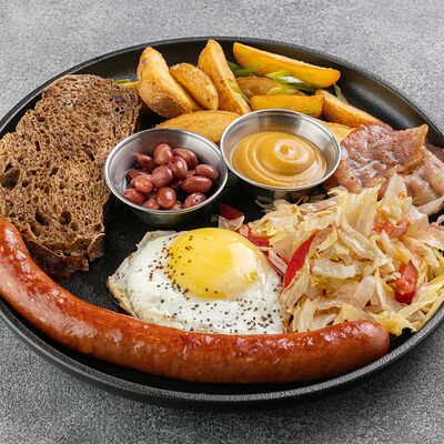 Английский завтрак с колбаскойв Holy Hotdoggers по цене 830 ₽