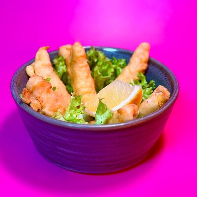 Креветки темпура с соусом васаби в ROOF по цене 640 ₽