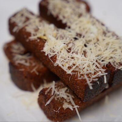 Гренки с чесноком в Semechka по цене 377 ₽