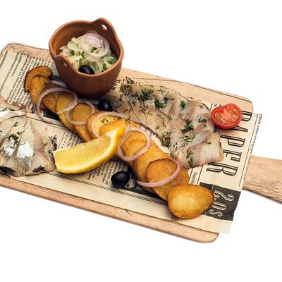 Сельдь с картофелем в Роза ветров по цене 430 ₽