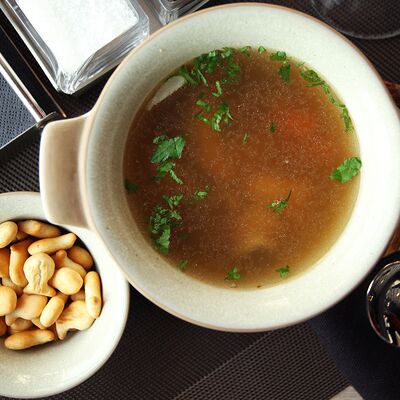 Уха из осетрины и черной трески в Мясо & Рыба по цене 890 ₽