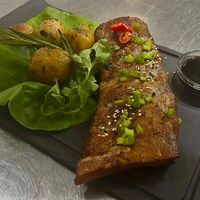 Свиные ребра BBQ с беби картофелем в Эрмитаж