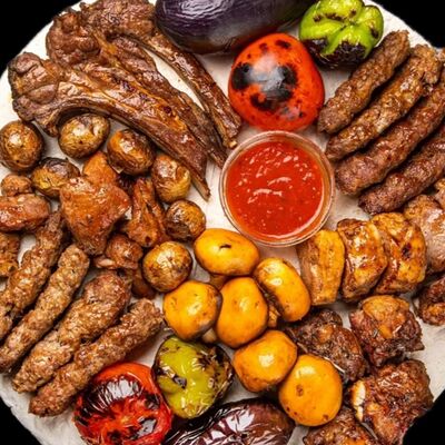 Сет Барашка и Телёнок с овощами в Сокровище Premium & Grill по цене 7100 ₽