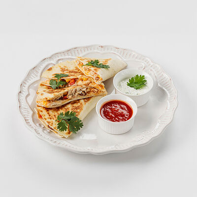 Кесадилья с курицей в Coffee BOOM по цене 2800 ₸