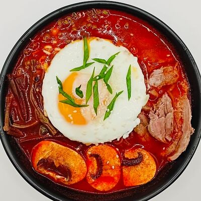 Суп Юккедян в NSeoul Корейская кухня по цене 749 ₽