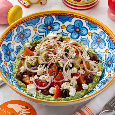 Греческий салат на компанию в Osteria Dolce по цене 2100 ₽