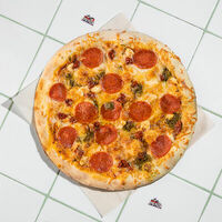 Санта Лючия в Epic Pizza