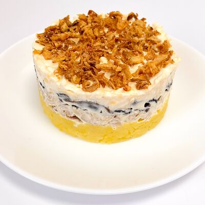 Салат деревенский с курицейв Привет, Десерт! по цене 395 ₽