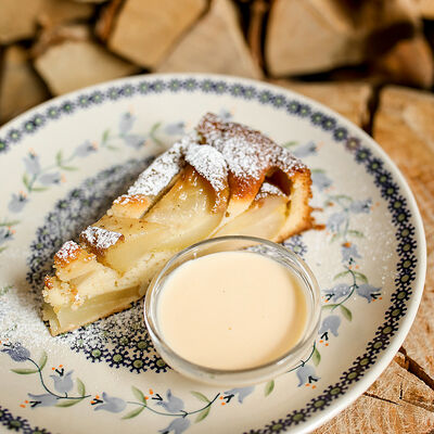 Домашний пирог с грушей в Сыроварня по цене 520