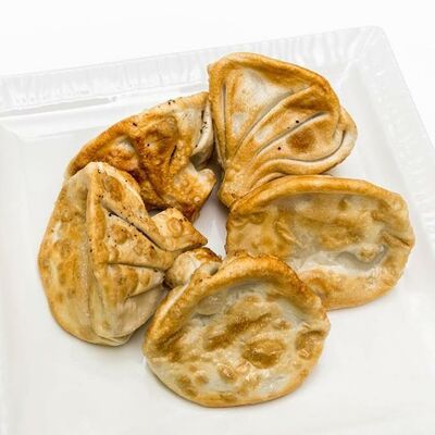 Хинкали с грибами жареные 5 шт в Хинкали по цене 580 ₽