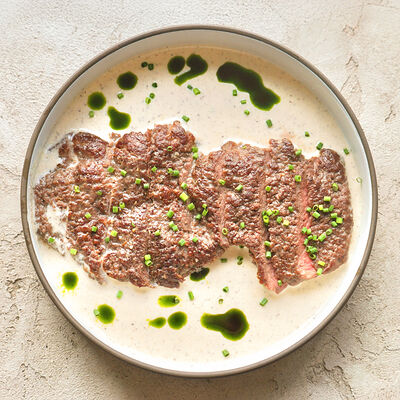 Отбивная в перечном соусев Лали Бистро по цене 850 ₽