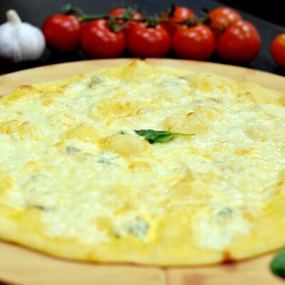 Четыре сыра в Мангал и мясо по цене 832 ₽