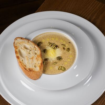 Крем-суп из грибов с трюфельным ароматом в Just Residence по цене 740 ₽