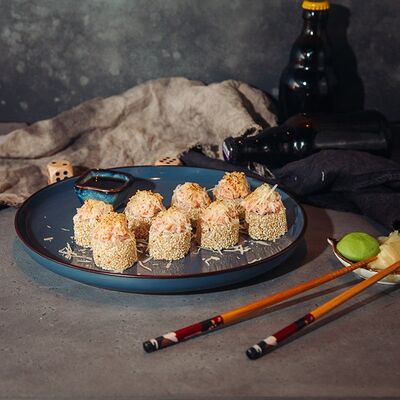 Ролл Сливочный лосось в Изи Паб по цене 645 ₽