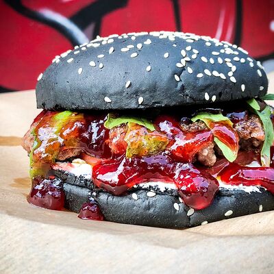 Брус Ли в KAIF по цене 500 ₽