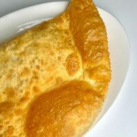 Чебурек с начинкой в Баодзен