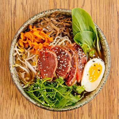 Рамэн с говядиной в SUBZERO по цене 950 ₽