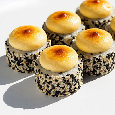 Роллы Краб Тунец запеченные в Банхоф по цене 439 ₽