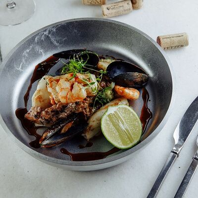 Стейк пиф-паф с морепродуктами в Потроха по цене 819