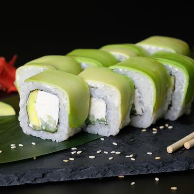 Манго-авокадо в Caviar Rolls по цене 546 ₽