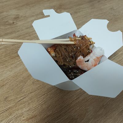 Фунчоза с креветками и овощами в Deep Tasty по цене 565 ₽