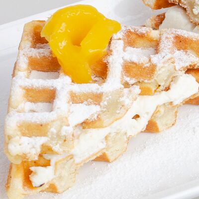 Вафли венские маленькая порция в Ваф и Раф по цене 200 ₽