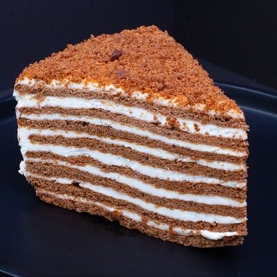 Торт Медовик шоколадный в Рябинушка по цене 420 ₽