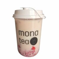 Найча с клубникой в Mona Tea