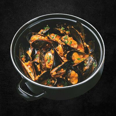 Мидии в соусе том-ям в Sultan Kebab по цене 1200 ₽