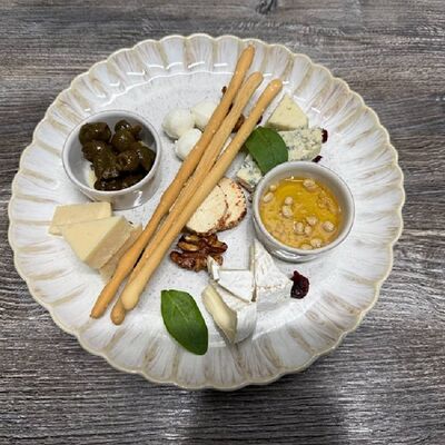 Фермерские сыры в Веранда по цене 1290 ₽