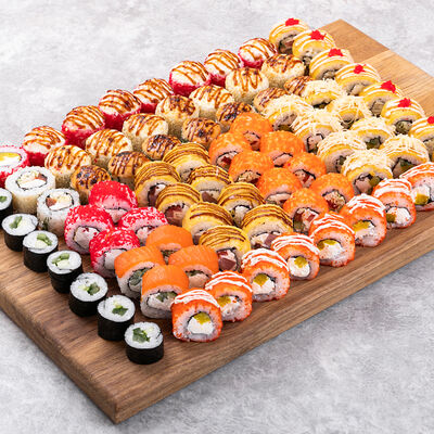 Антикризисные Два килограмма микс в СушиGood по цене 1999 ₽