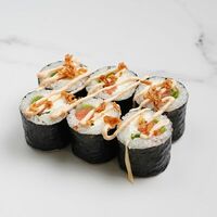 Малый ролл с копчёным лососем, луком, сыром и спайси №18 в Ёбисан
