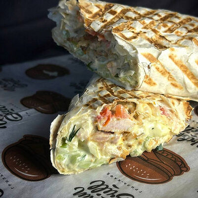 Шаурма Центральная классическая в Урбан Гриль по цене 264 ₽