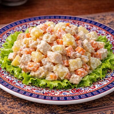 Салат лисичка-сестричка в Тминъ по цене 110 ₽