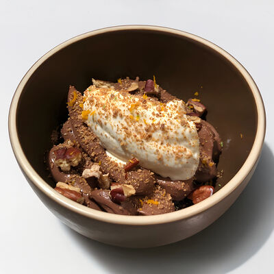 Шоколад, пекан, йогуртовый крем в Sangre Fresca по цене 750 ₽