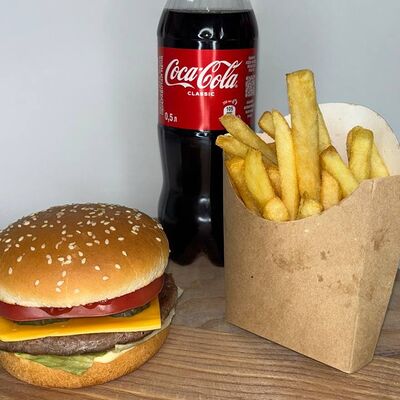 Комбо с бургером №1 в Наша пицца по цене 3150 ₸