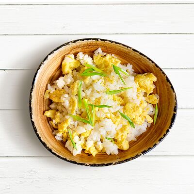 Жареный рис с омлетом в Mad Chicken по цене 280 ₽