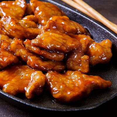 Говядина в кисло-сладком соусе в Чайна Тун по цене 400