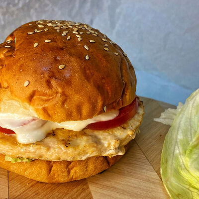 Чикенбургер в Pizza Pablo по цене 339 ₽