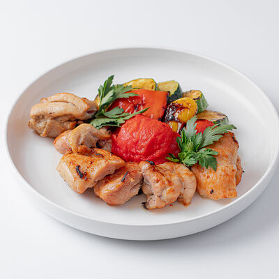 Куриные бёдрышки на гриле в VASILCHUKI Chaihona №1 по цене 890 ₽