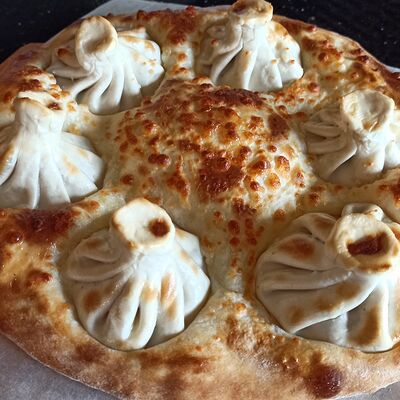 Хинкапури с сыром и мясом в Кинза и Руккола по цене 1100 ₽