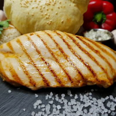 Стейк из курицы на гриле в Travel Рестобар по цене 990 ₽