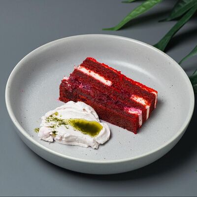 Красный бархат в Take IT EasyCentre по цене 255 ₽