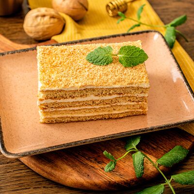 Медовик в Шампурико Kitchen по цене 455 ₽