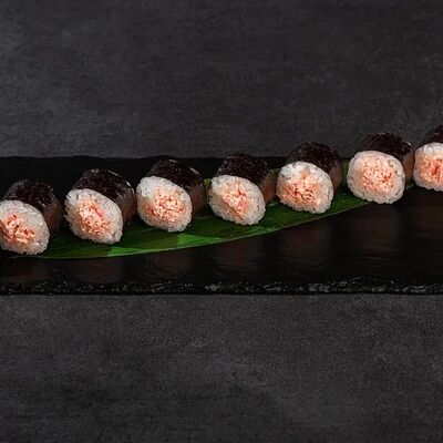 Маки с крабом в INШИ СУШИ по цене 290 ₽