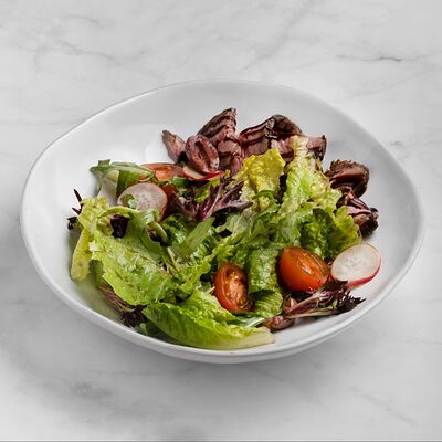 Салат с подкопченным ростбифом в Семейное бистро Монти по цене 950 ₽