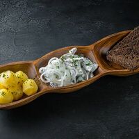 Грузди в сметане с теплым картофелем в Загород